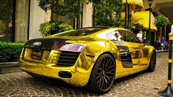 Audi R8 Gold  =)