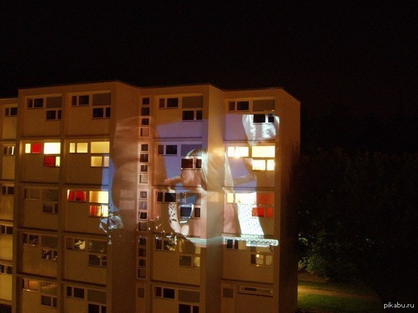 A new approach to 3D building projections - NSFW, Projection, Blow job