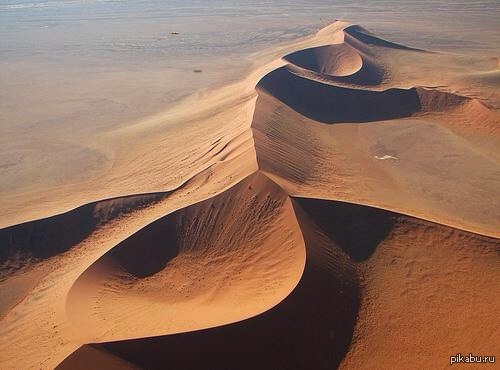 Big desert. Ботсвана пустыня Калахари. Южная Африка Калахари. Пустыня Калахари ЮАР. Калахари в Африке.