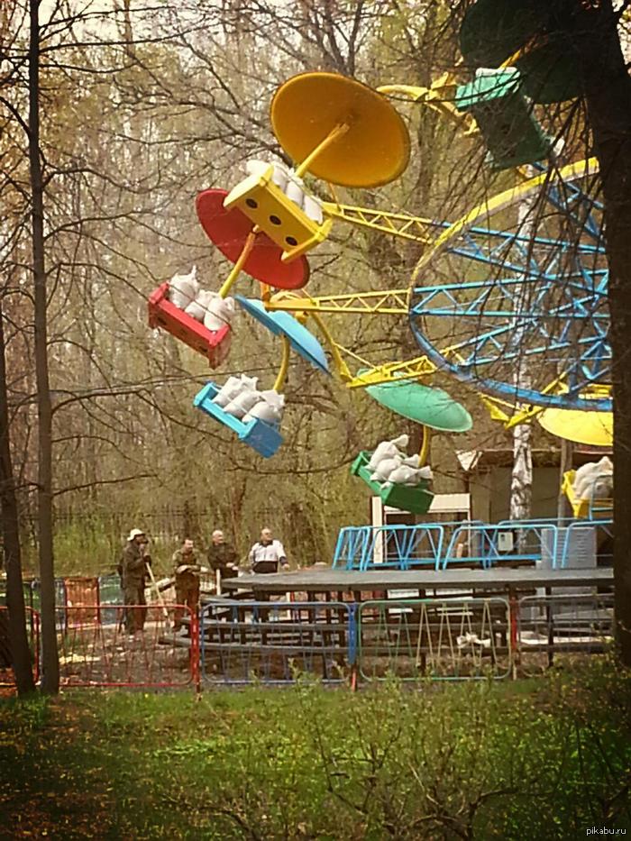 А почему никто не пристёгнут?