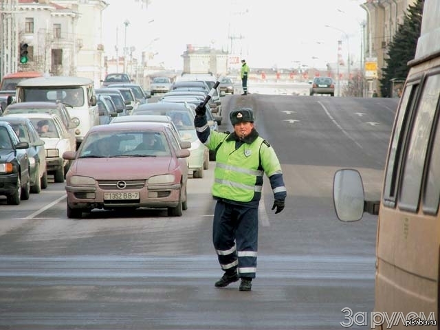 Люди гаи. Крутой гаишник. Гаишник Таджикистан. ДПС Таджикистана. Крутой ДПСНИК.