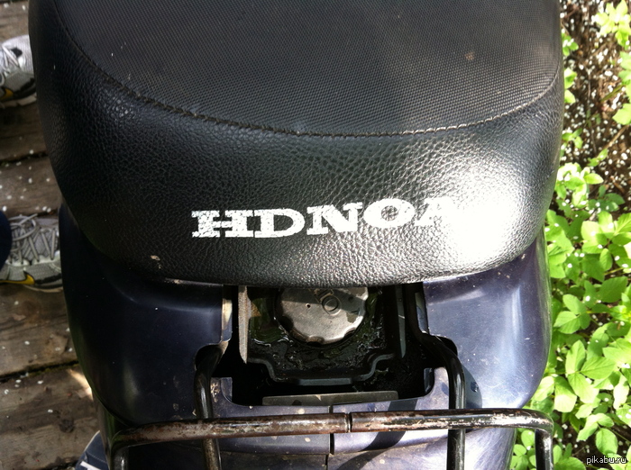 О, это же Хонда! Хотя...