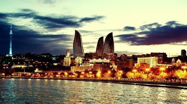 Baku time. Виды города Баку. Азербайджан Баку вечерняя панорама. Азербайджан природа Баку ночь. Город Баку Азербайджан море.