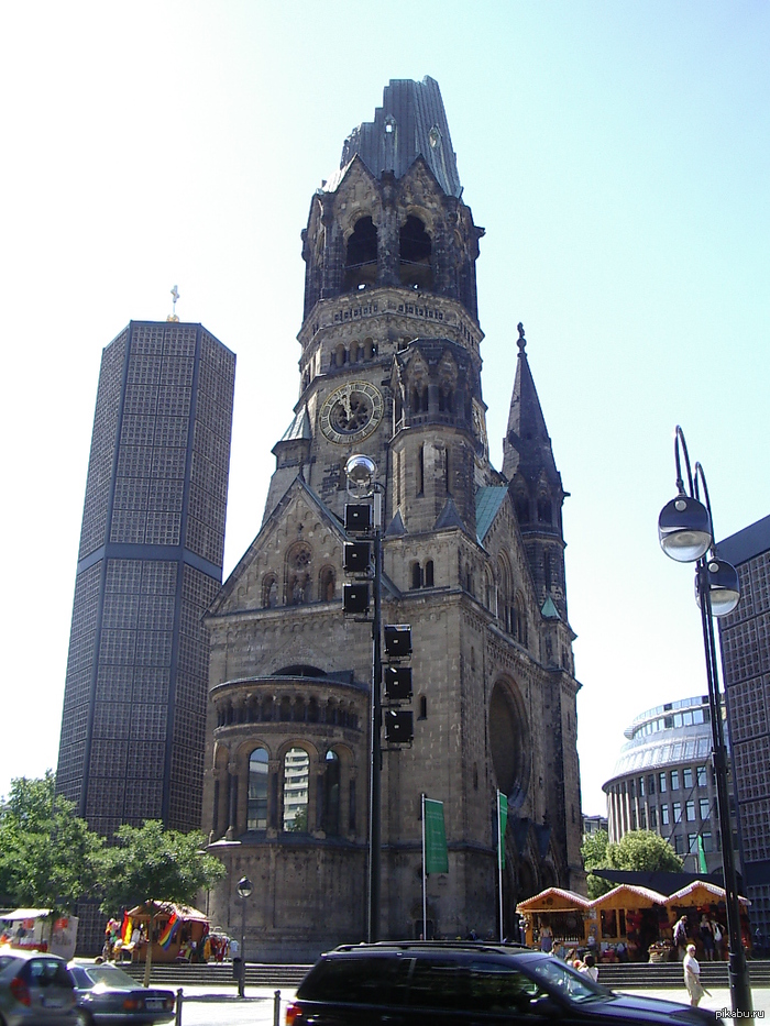 Мемориальная церковь кайзера Вильгельма в Берлине