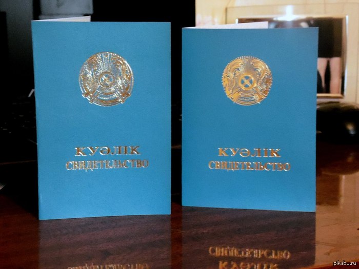 Теперь у меня их два:D   10 лет художественной школы пролетели внезапно.. Сегодня выпускной был.