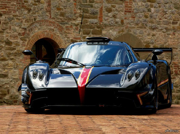 Пагани зонда. Pagani Zonda r. Пагани утопия. Пагани 2013 года.