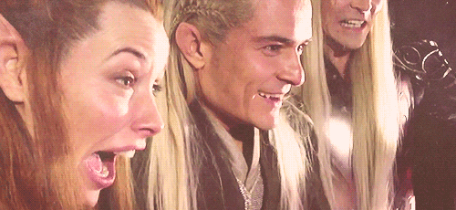 Реакция актеров на реакцию фананаток, смотрящих ролик ко второй части "Хоббита" в комментах ещё гифки и ссылка на видео