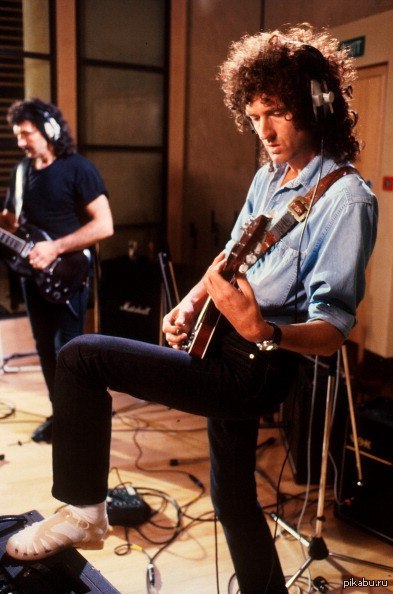 Модник Брайан Мэй