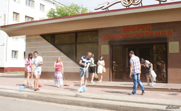 Загс понедельник. Заинский ЗАГС. ЗАГС В Заинске фото. Город Заинск, ЗАГС, номер телефона. ЗАГС номер телефона Заинск.