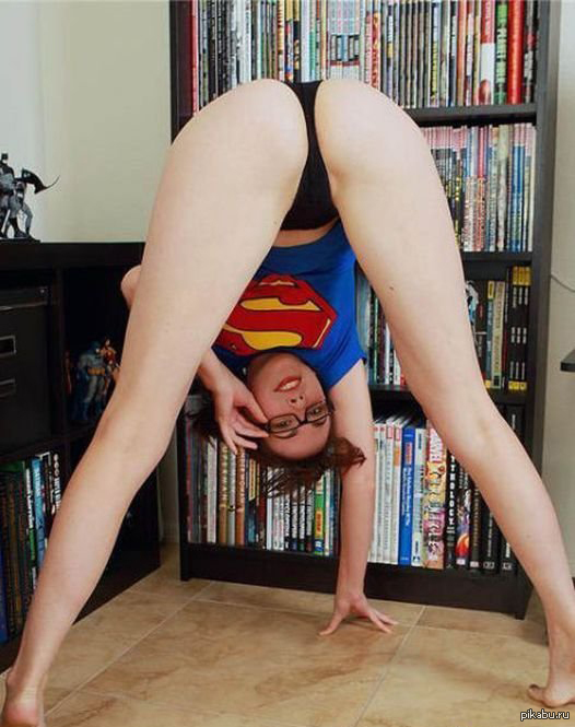 Nice library... - NSFW, Superman, Superheroes, Girls, Pose, Library, Not bad