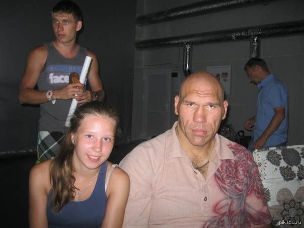 Из серии: что за мужик с тобой сел?!