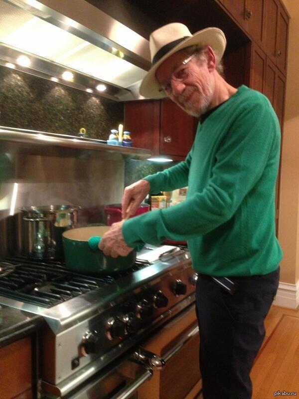 я Вас люблю. а Вы меня?