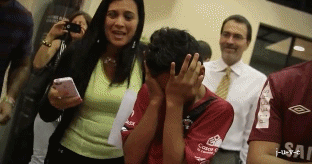 Трогательная встреча юного болельщика со своим кумиром Андреа Пирло