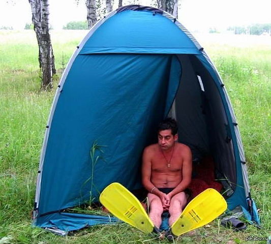 Мулатка некрасивым мужиком оттрахана в палатке
