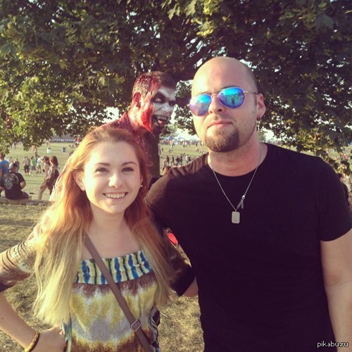 Фотогеничный зомби