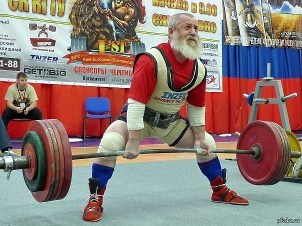 Одни жалуются на молодое поколение, а другие подают им пример.