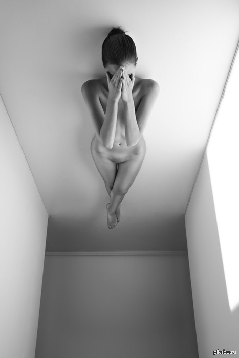 stuck - NSFW, Girls, Black and white, Ceiling, The bayanometer is silent