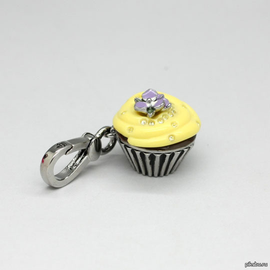 заказал себе пикабу брелок