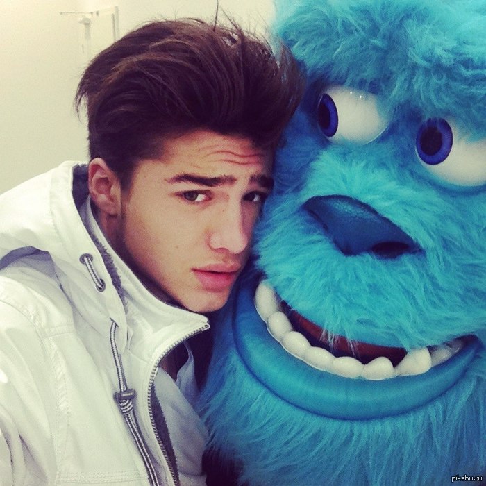 Этот взгляд.