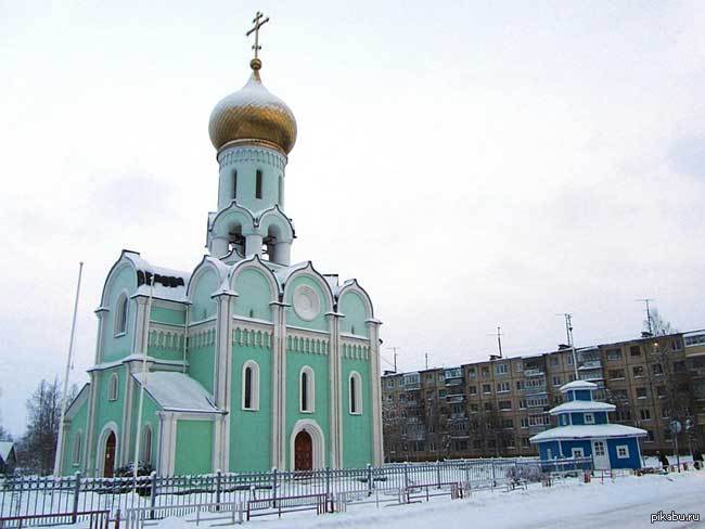 Новодвинск архангельская. Новодвинск храм Святого духа. Достопримечательность Новодвинска Церковь Сошествия Святого духа. Храм Покрова Пресвятой Богородицы Новодвинск. Свято Духовской храм Новодвинск.