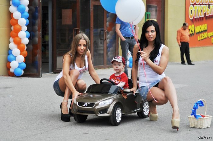 Он еще не знает насколько крутое это фото!