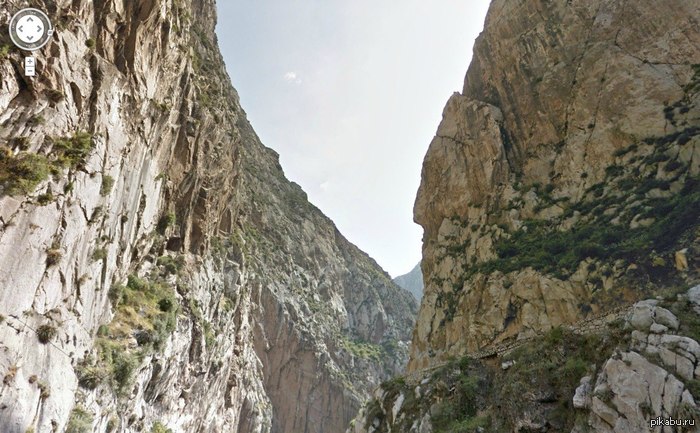 -11� 44� 24.18�, -76� 16� 47.32�