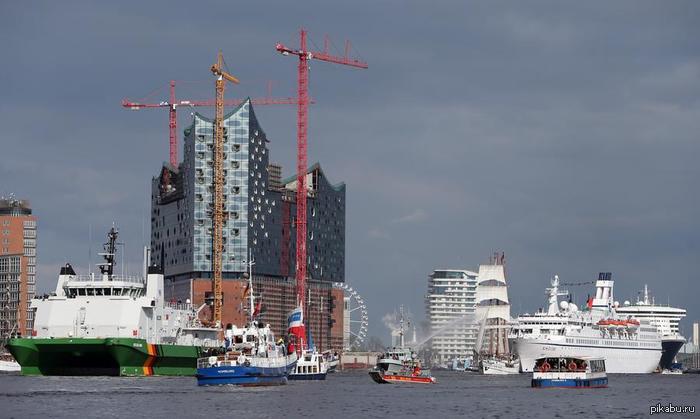 Правительство Германии тратит миллиарды на абсурдные проекты