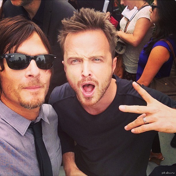 The coolness of the photo goes through the roof - Norman Reedus, Aaron Paul, the walking Dead, Breaking Bad