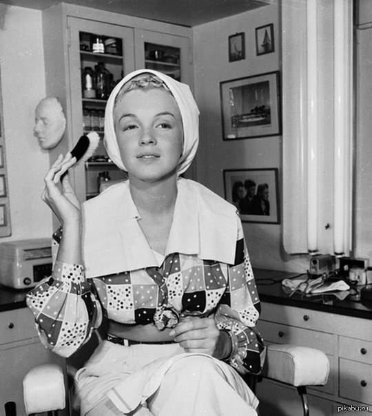 Неизвестные фото юной Мэрилин Монро без макияжа, которые сделал ее любовник - Я happy МАМА