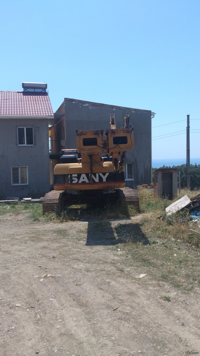 Старший брат Валли)