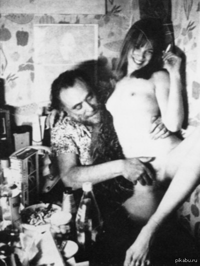 Cult American writer Charles Bukowski with a fan - NSFW, Charles Bukowski, Girls, Writer, Writers