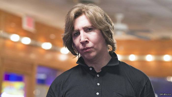Долго искал Мерилин Мэнсона без грима. И вот совершенно случайно нашел ...