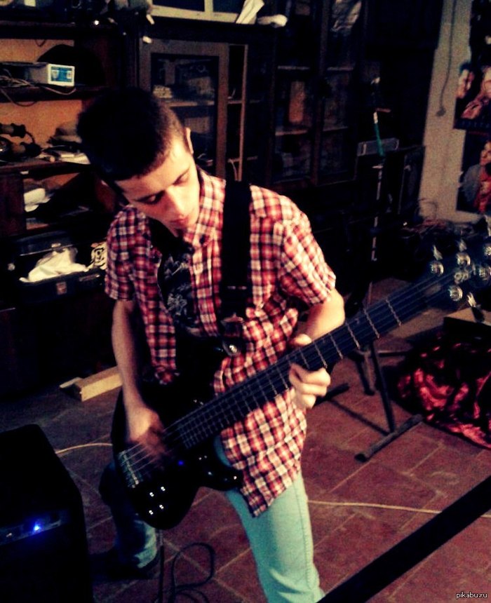 Ребят помогите лайками..просто у нас спор:D