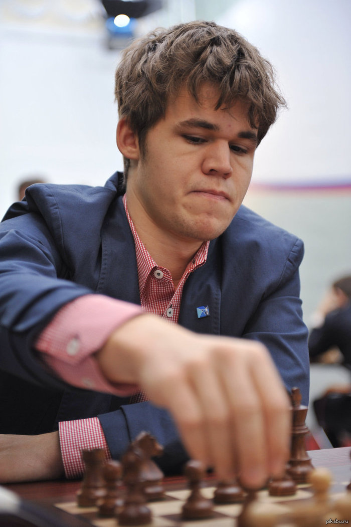Magnus Carlsen           !