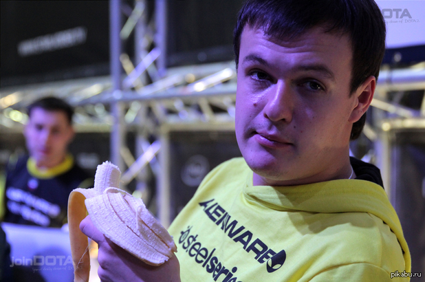 Поздравим же Сашку Хвоста с победой на дрим лиге=)