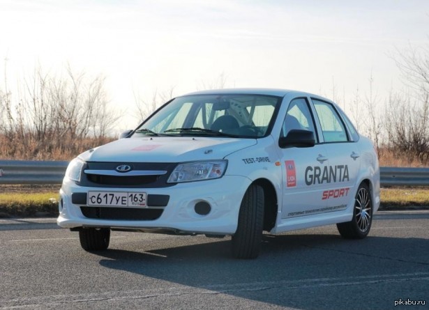 ����� ���� Lada Granta Sport Light �� 749 000 ������