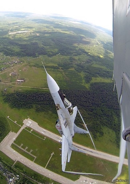 Frame from filming thin. film Hugging the Sky - Sky, Air force