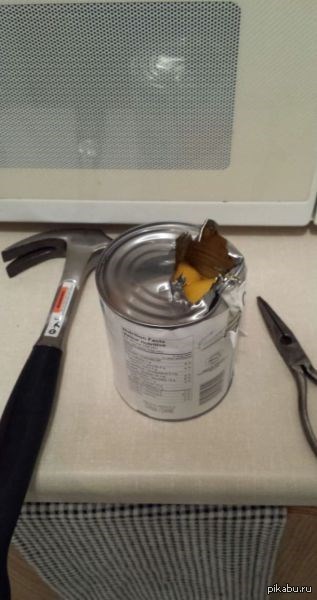 Как открыть консервную банку)