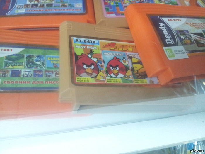 Angry Birds 8-bit 