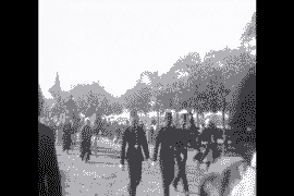Одна из первых фотобомб в истории кино
