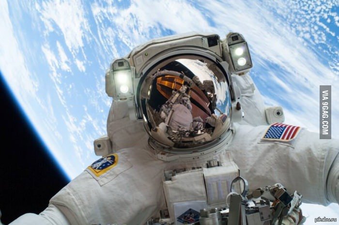 Astronaut Mike Hopkins: &quot;I never take selfies, but when I do I do it in space.&quot;  :"    ,     ,     "