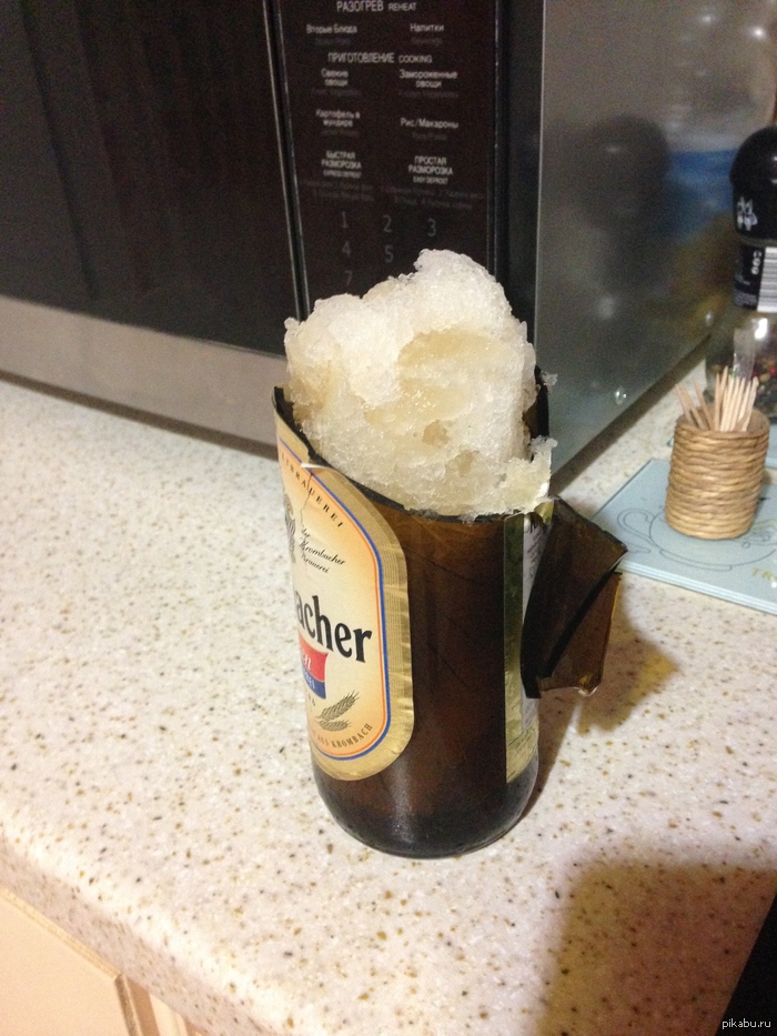 Итог взрыва пива в морозилке о_О