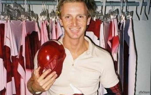 Создатель костюма Человека-паука выпал из окна