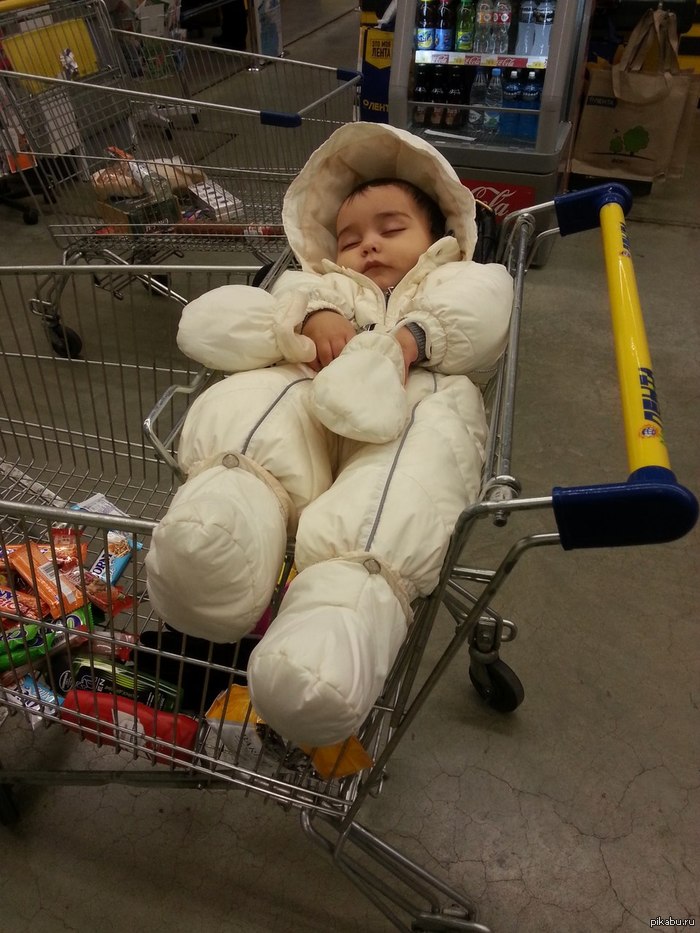 Любимая отправила в магазин с сыном.