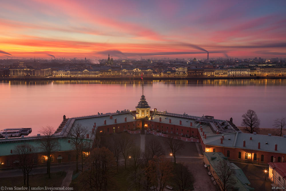 Петербург тепло. Иван Смелов фотограф Санкт-Петербург. Петербург Смелов. Иван Смелов фотографии Петербурга. Река Нева.