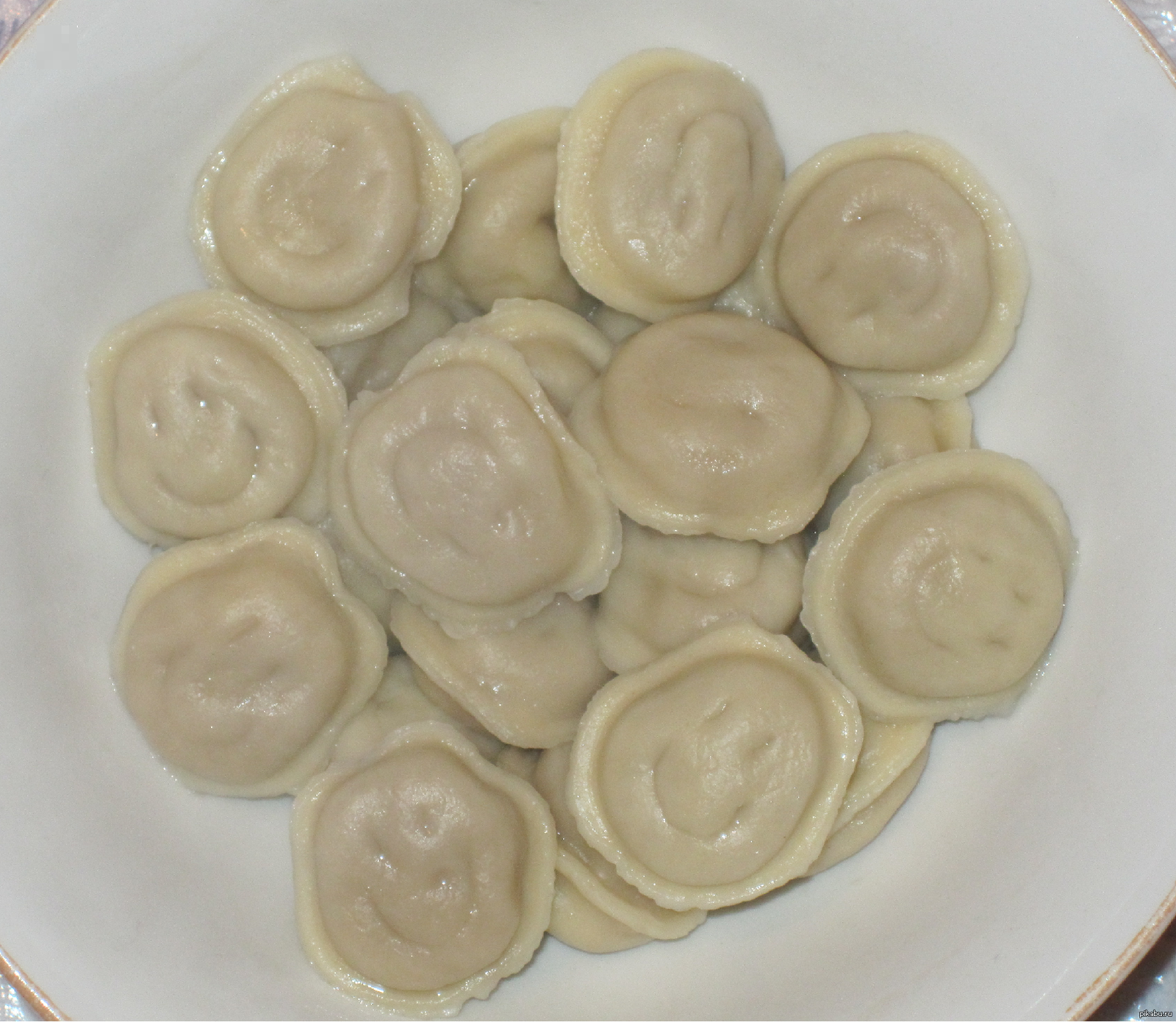 добрые пельмешки. пельмени русские. ермолино пельмени ермолинские. добрые пельмешки. пельмени добрые ермолино.