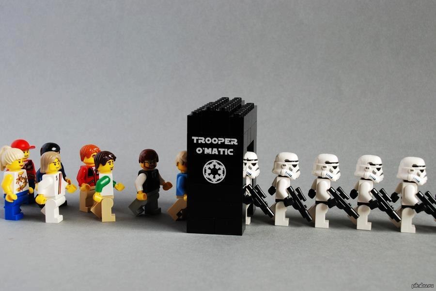 how to create personalized decorations for the toy photography