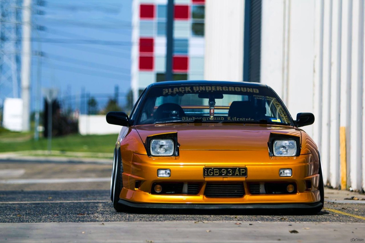 Nissan 180sx с открытыми фарами