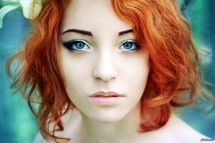 Рыжие девушки с голубыми глазами фото