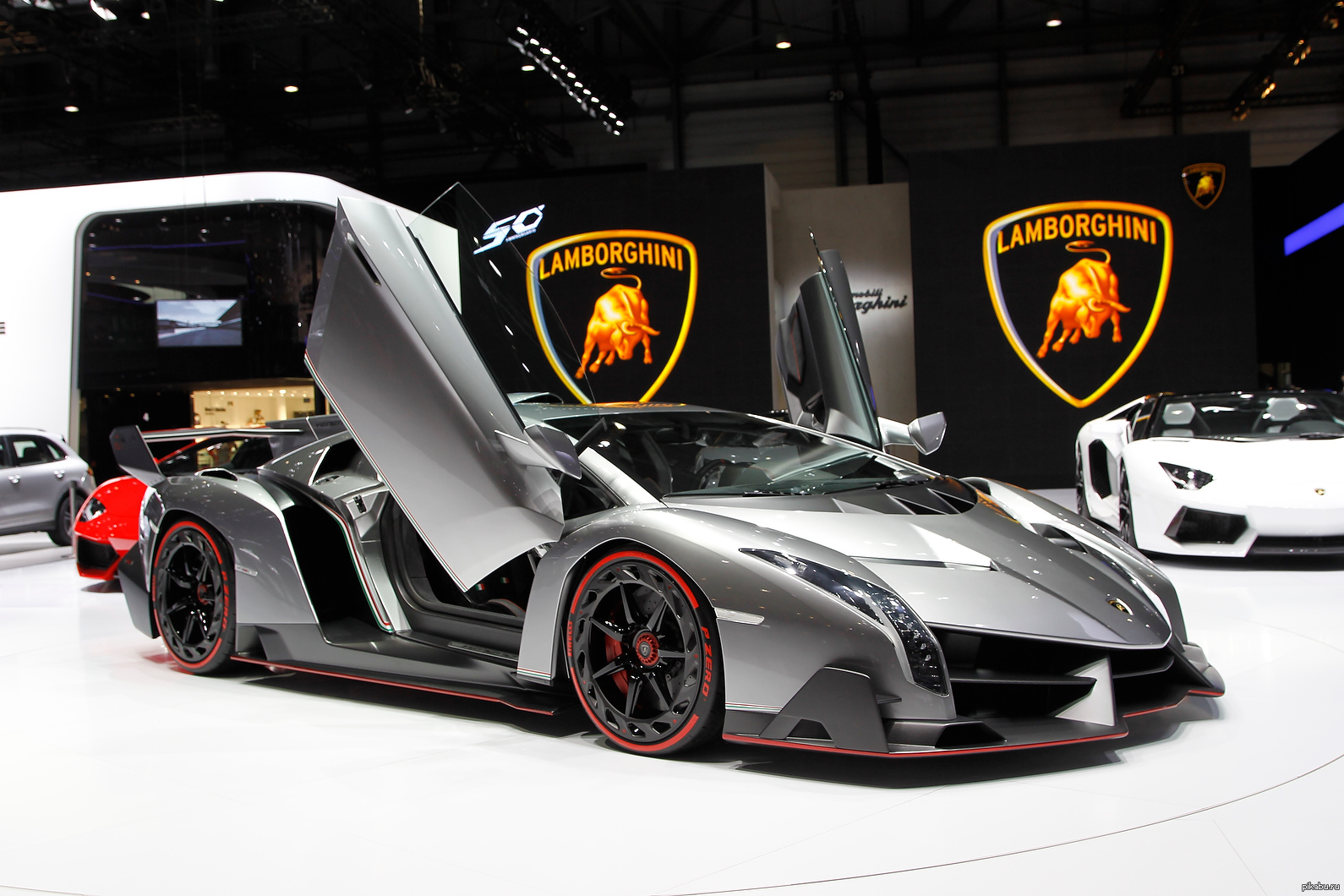 Lamborghini Veneno стоимостью в 3 млн Евро | Пикабу